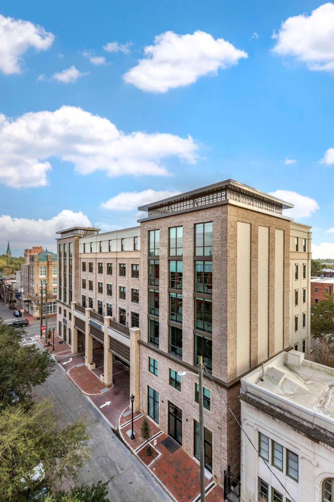 Cambria Hotel Savannah Downtown Historic District Extérieur photo